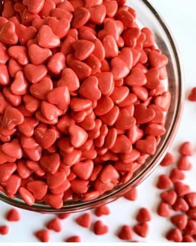 Red heart sprinkles 100g