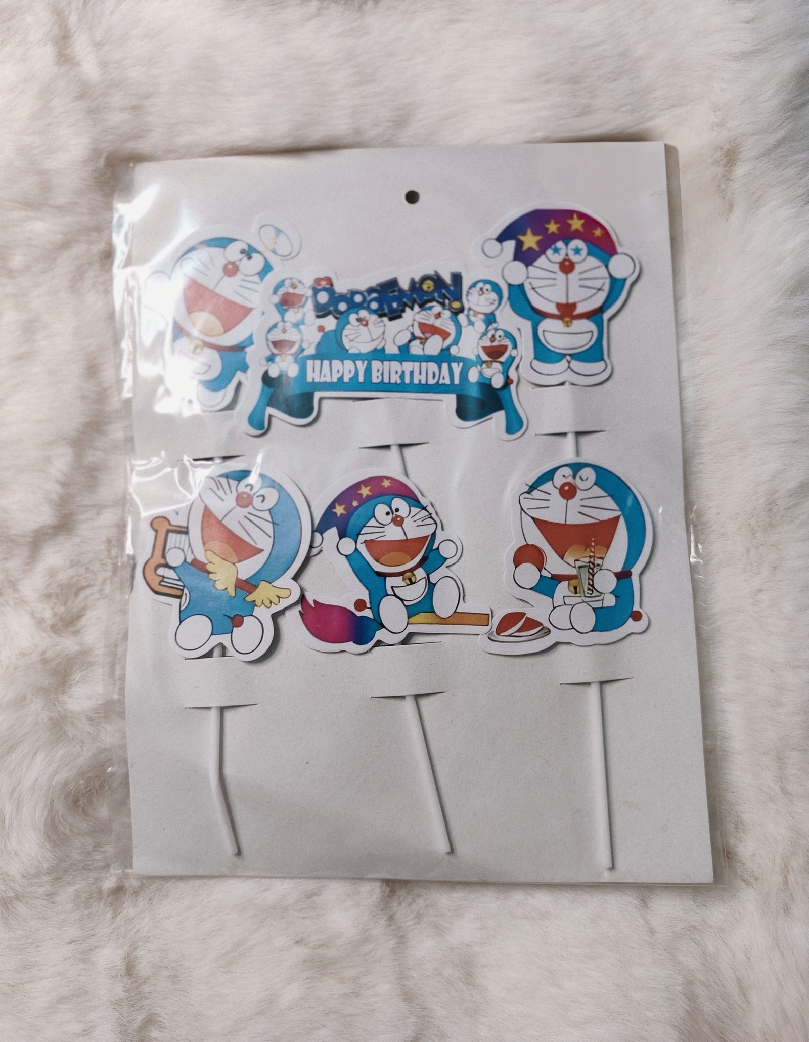 Doraemon cartoon theme toppes