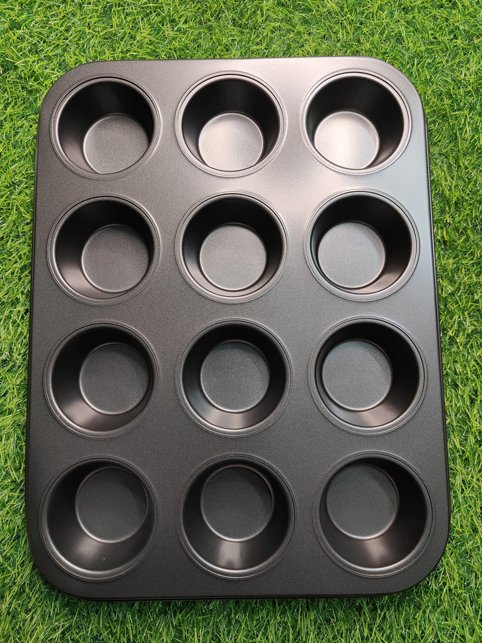 Cupcake Mould -12 cavity