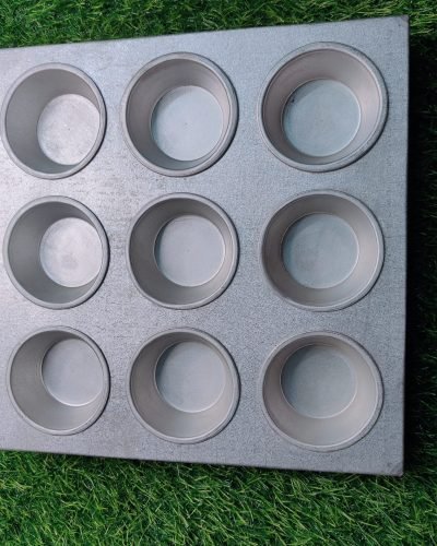 Aluminium -(9- cavity) cupcake Mould